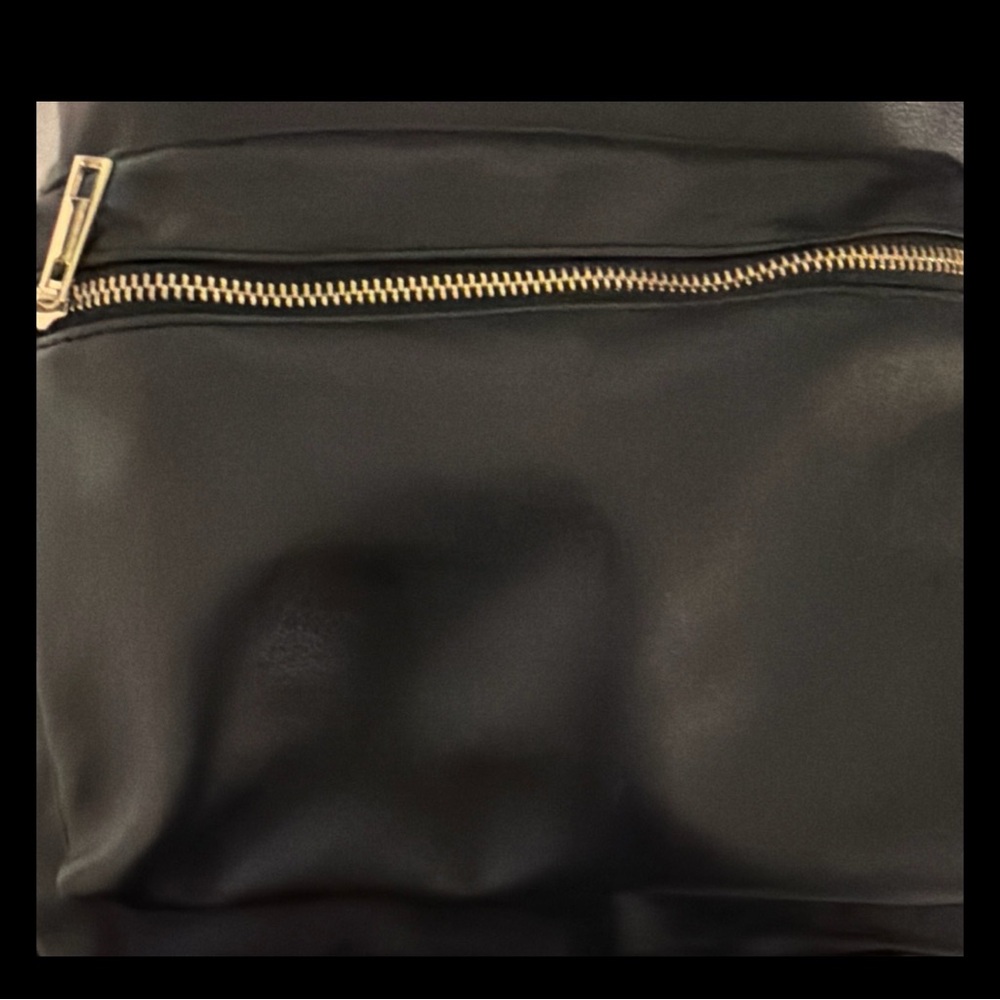 Black Backpack with white/black stripes inside, travel, laptop, school - Picture 10 of 10